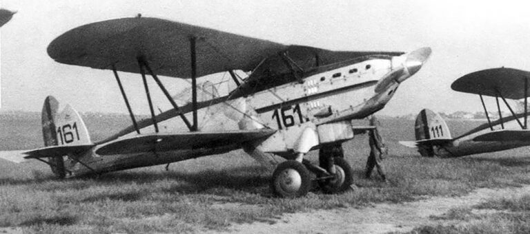 Renard R-31 Prewar Livery
